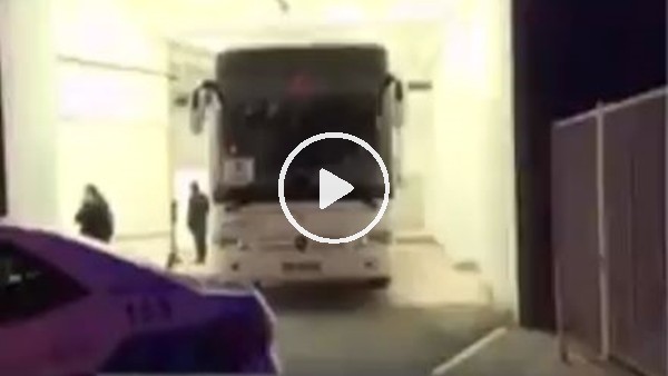 Valbuena kameralardan böyle kaçtı!