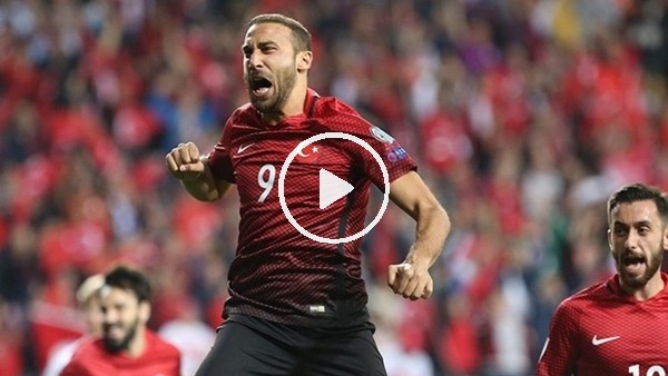 Yılın futbolcusu Cenk Tosun seçildi