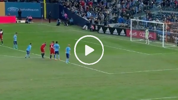 David Villa şov yaptı!