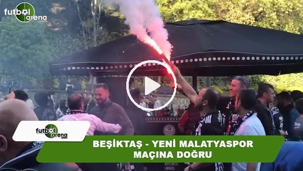 Beşiktaşlı taraftarlar meşaleyi yaktı
