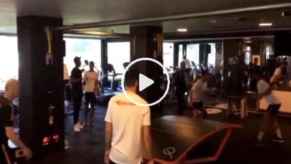 Taffarel ve futbolculardan eğlenceli antrenman