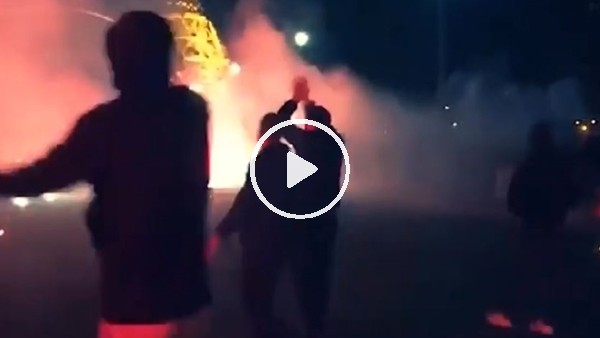 PSG taraftarı Eyfel Kulesi'ni yaktı!