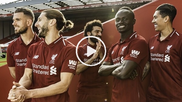 Liverpool yeni sezon formalarının tanıtımını yaptı