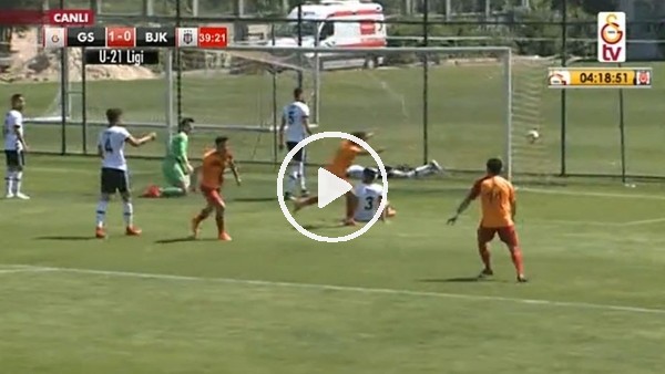 Beşiktaşlı Abdullah Çelik'in Galatasaray derbisinde kendi kalesine attığı gol