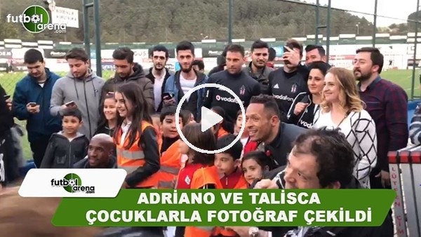 Beşiktaş'ta Adriano ve Talisca, çocuklarla fotoğraf çekildi