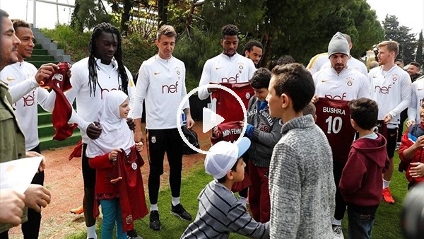 Galatasaray, Suriyeli sığınmacı çocukları ağırladı