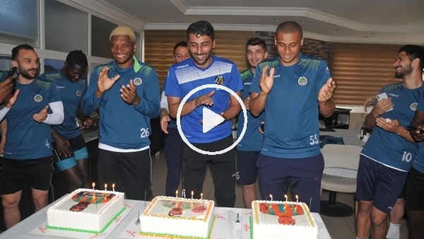 Alanyaspor'da  3 doğum günü kutlaması birden!