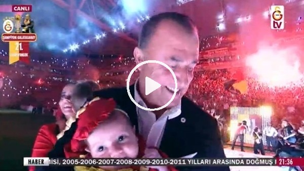 Fatih Terim sahneye Şampiyonlar Ligi müziğiyile çıktı