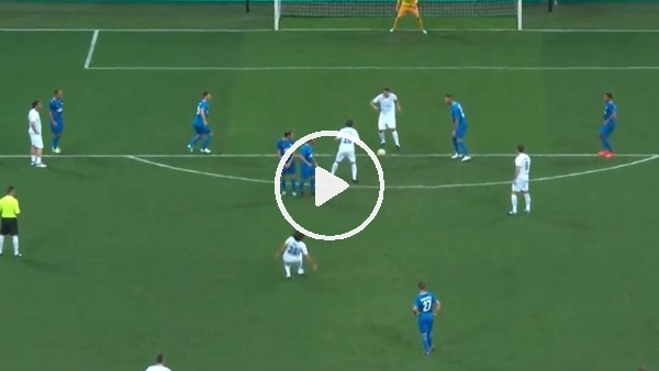 Pirlo jübile maçında frikikten Vieri'ye asist yaptı