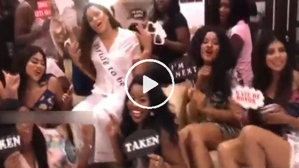 Emenike'nin eşinden bekarlığa veda partisi!