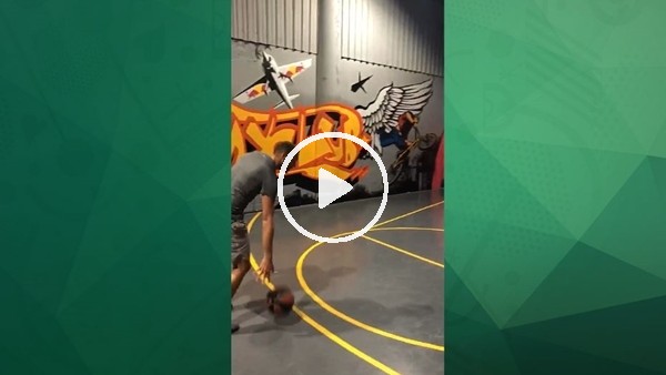 Cenk Tosun'dan Cedi Osman'a: "Bana sorarsan ışık var, sen ne diyorsun?"