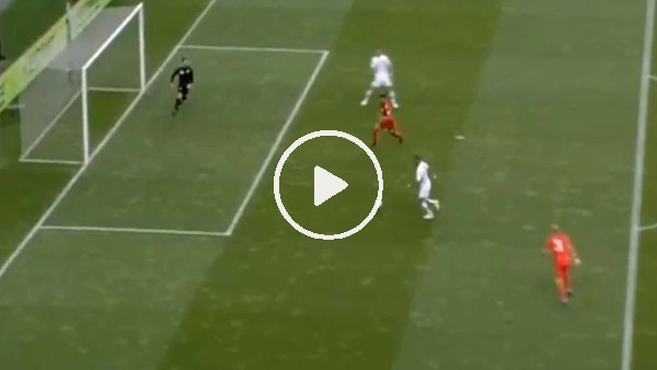 Ricardo Quaresma inanılmaz golü kaçırdı