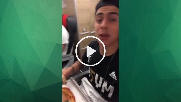 Juventuslu futbolcular şampiyonluk sevinci