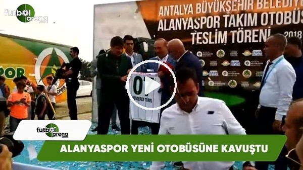 Alanyspor yeni otobüsüne kavuştu