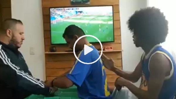 Görme engelli bir taraftara arkadaşları maçı anlattı!