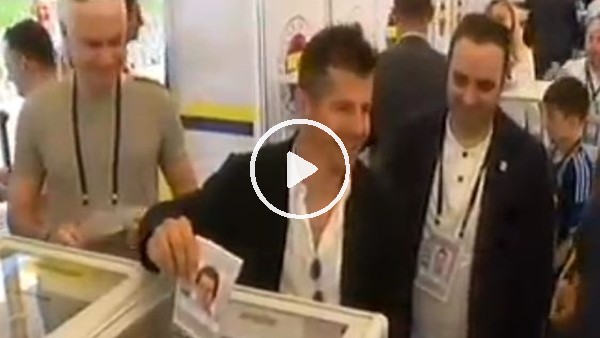 Emre Belözoğlu oyunu kullandı