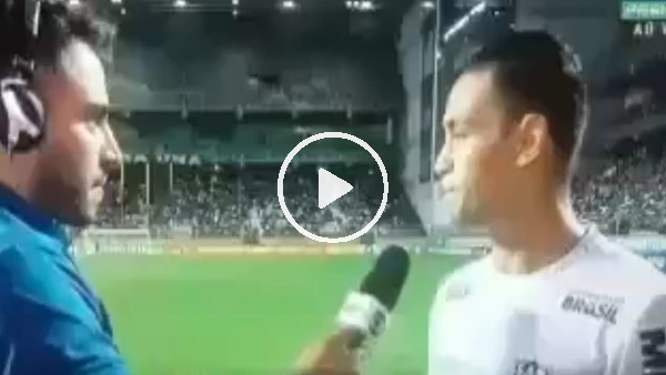 Futbolcu ve muhabir fıskiye kurbanı oldu!