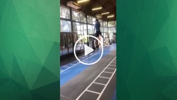 Jose Gimenez herkesi şaşkına çevirdi!