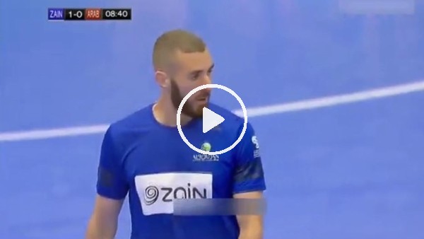 Karim Benzema futsal maçında şov yaptı