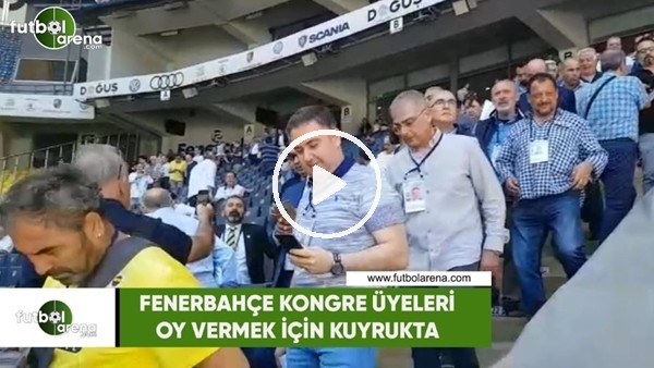 Fenerbahçe kongre üyeleri oy vermek için kuyrukta