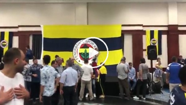 Fenerbahçe bayramlaşma töreninde Galatasaray marşı!