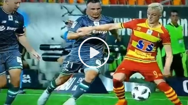 Polonyalı futbolcunun yaptığı faul pahalıya patladı! 3 ay ceza...