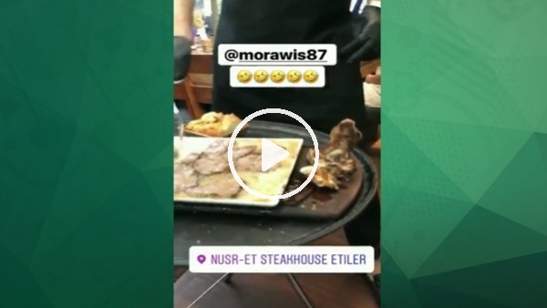 Gary Medel geldiği gibi soluğu Nusret'te aldı..