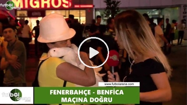 Fenerbahçeli taraftar maça ördekleriyle geldi