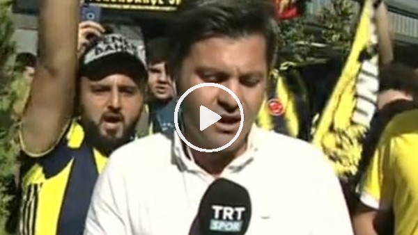 Fenerbahçeli taraftarlardan canlı yayında tezahürat