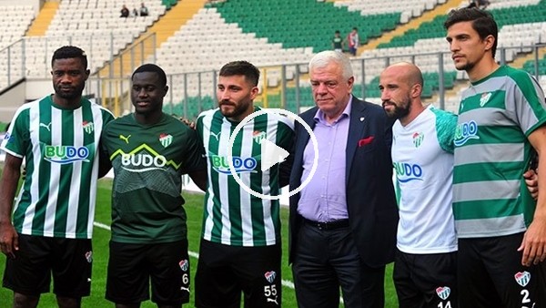 Bursaspor'un imza töreninde Ali Ay'a protesto