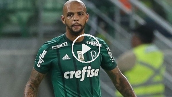 Felipe Melo 4. dakikada kırmızı kart gördü