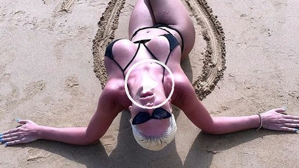 Jelena Karleusa tatilde!