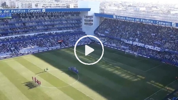 Emelec taraftarından çirkin davranış!