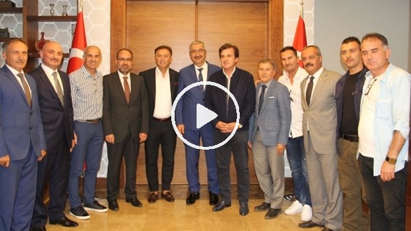 Futbolun efsane isimleri gençlerle buluştu
