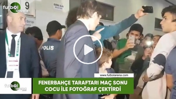 Fenerbahçe taraftarı maç sonu Cocu ile fotoğraf çektirdi