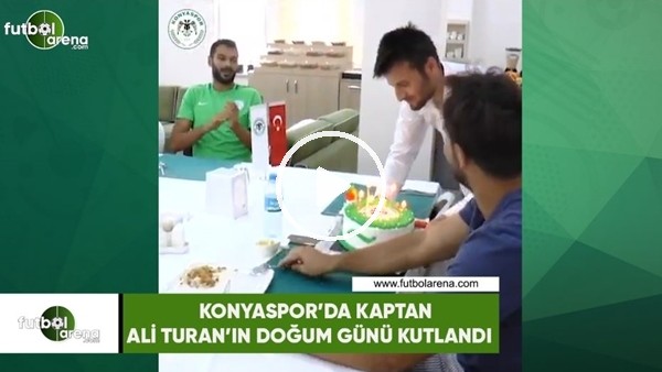 Konyaspor'da kaptan Ali Turan'ın doğum günü kutlandı