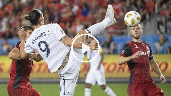 Ne yaptın sen Ibra? Yok artık dedirten gol