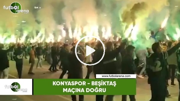 Konyaspor kafilesi stada meşalelerle geldi