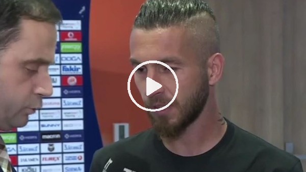 Adem Büyük: "Abdullah Avcı terbiyesizlik yapmıştır, sırtıma vurdu"