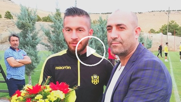 Yeni Malatyaspor taraftarından Abdullah Avcı ile tartışan Adem Büyüke destek