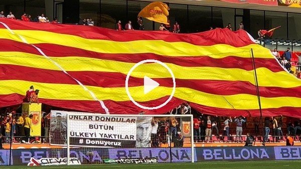 Kayserispor taraftarları tribünde dev bayrak açtı