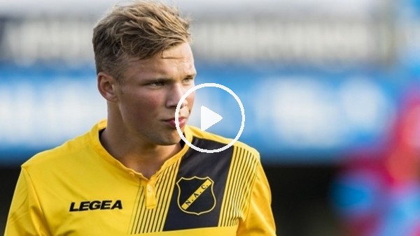 Sydney Hooijdonk'tan enfes frikik golü