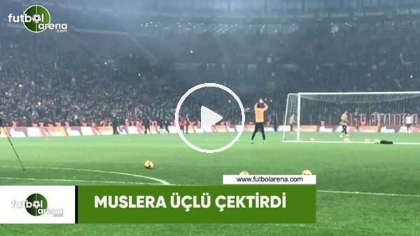 Muslera üçlü çektirdi