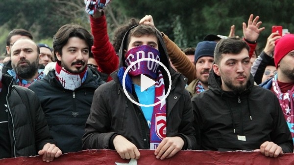 Trabzonspor taraftarı Vodafone Park'a geldi