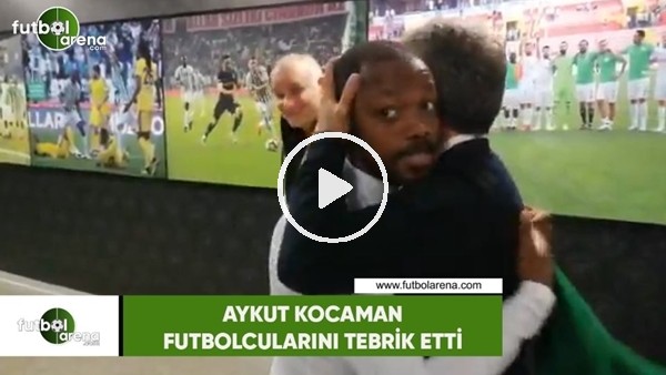 Aykut Kocaman futbolcularını  tebrik etti