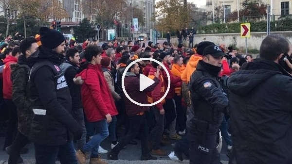 Galatasaray taraftarı derbi öncesi toplanmaya başladı