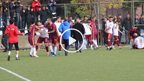 Amatör maçta futbolcular kavga etti, 5 kırmızı kart çıktı