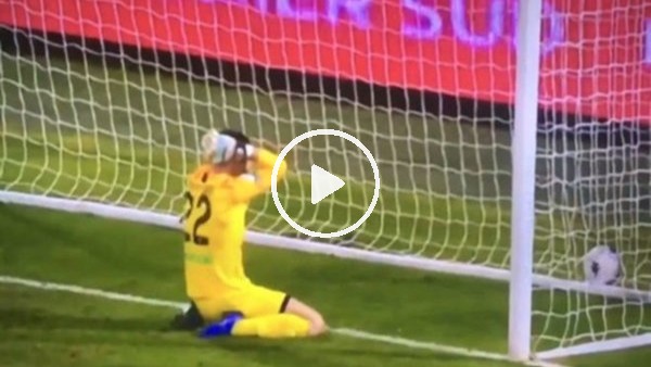 Ascoli kalecisinden inanılmaz hata