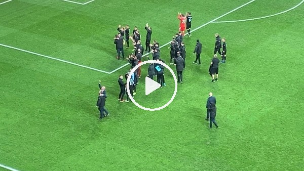 Malmölü futbolcuların maç sonu sevinci
