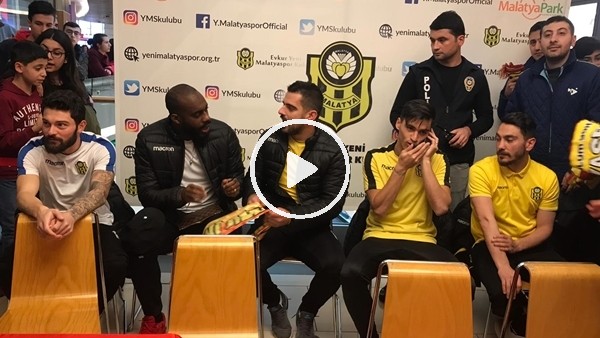 Yeni Malatyasporlu futbolcular imza gününe katıldı